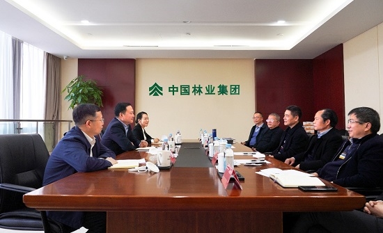 余紅輝會見廣東美林基業(yè)集團(tuán)董事長劉遠(yuǎn)炳一行